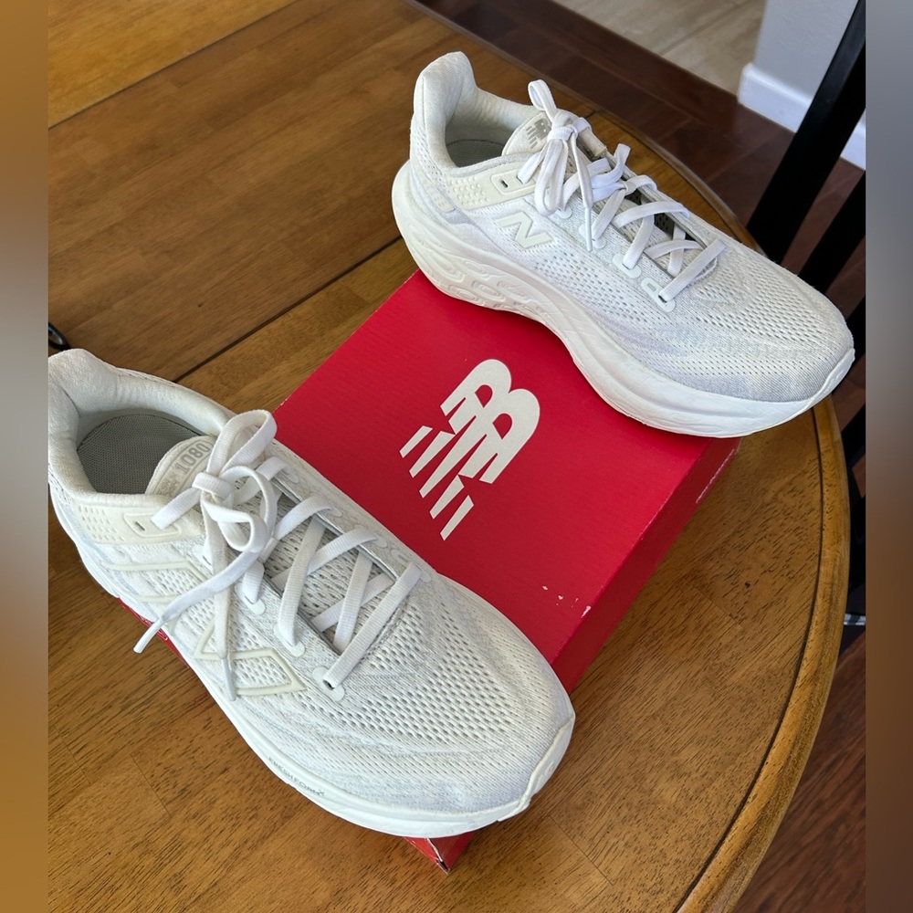 New Balance Fresh Foam x 1080v 13 size 8 women.